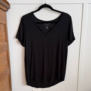 American Eagle Outfitters Classic Black Short Sleeve Tee